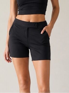 Calvin Klein Women’s Black Tailored Dress Shorts 4-Pocket Size S Waist 28~29